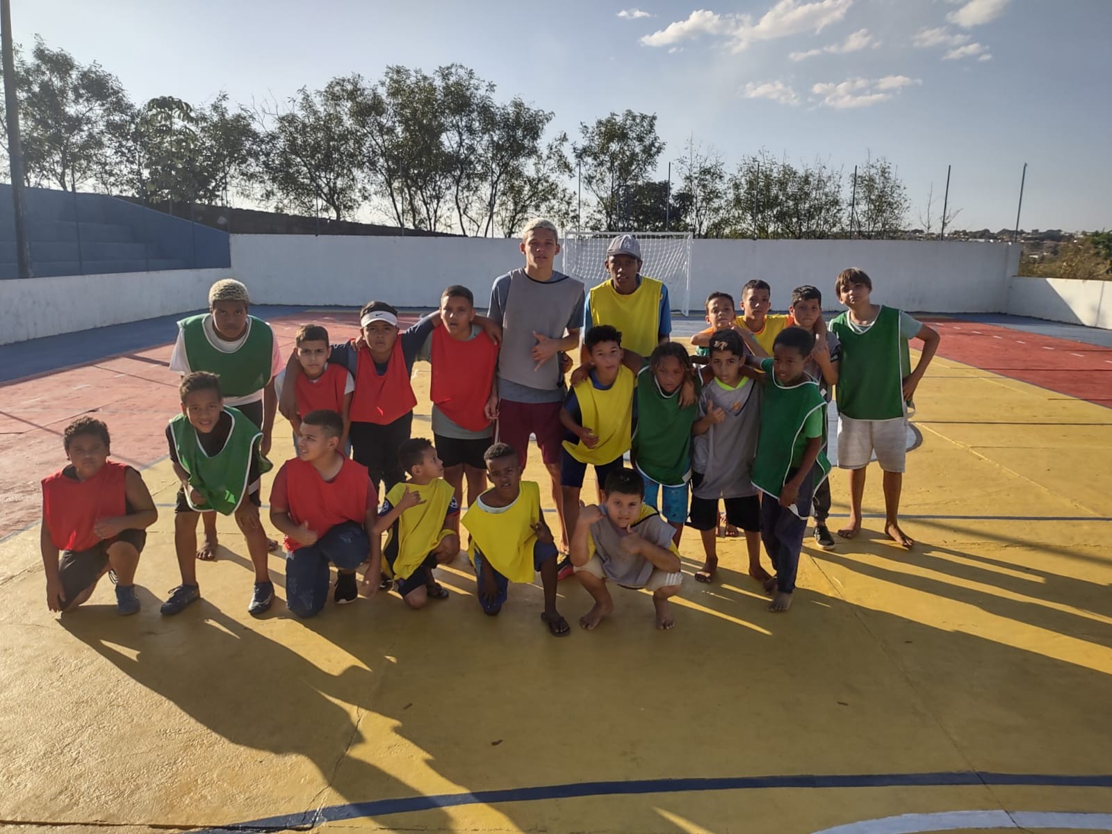 Esporte integra as atividades de convivência e desenvolvimento.