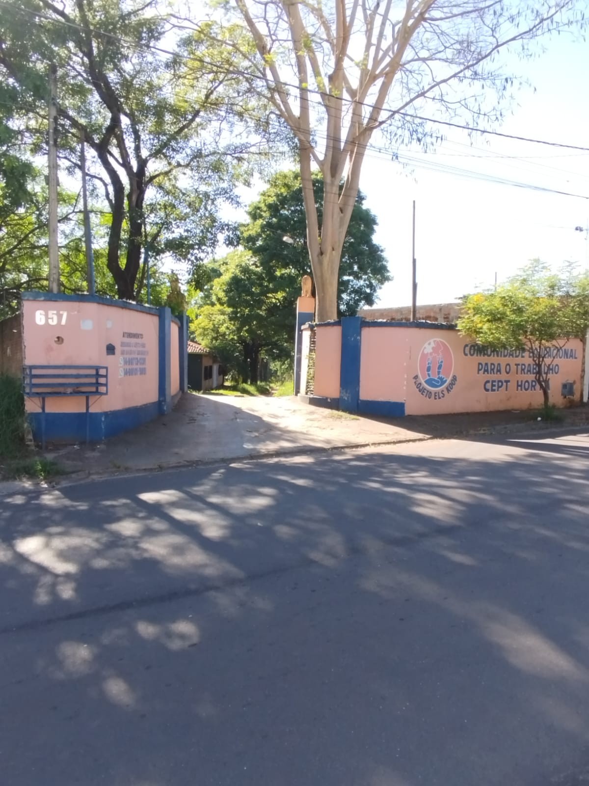 Entrada da CEPT-Horta em Lins.